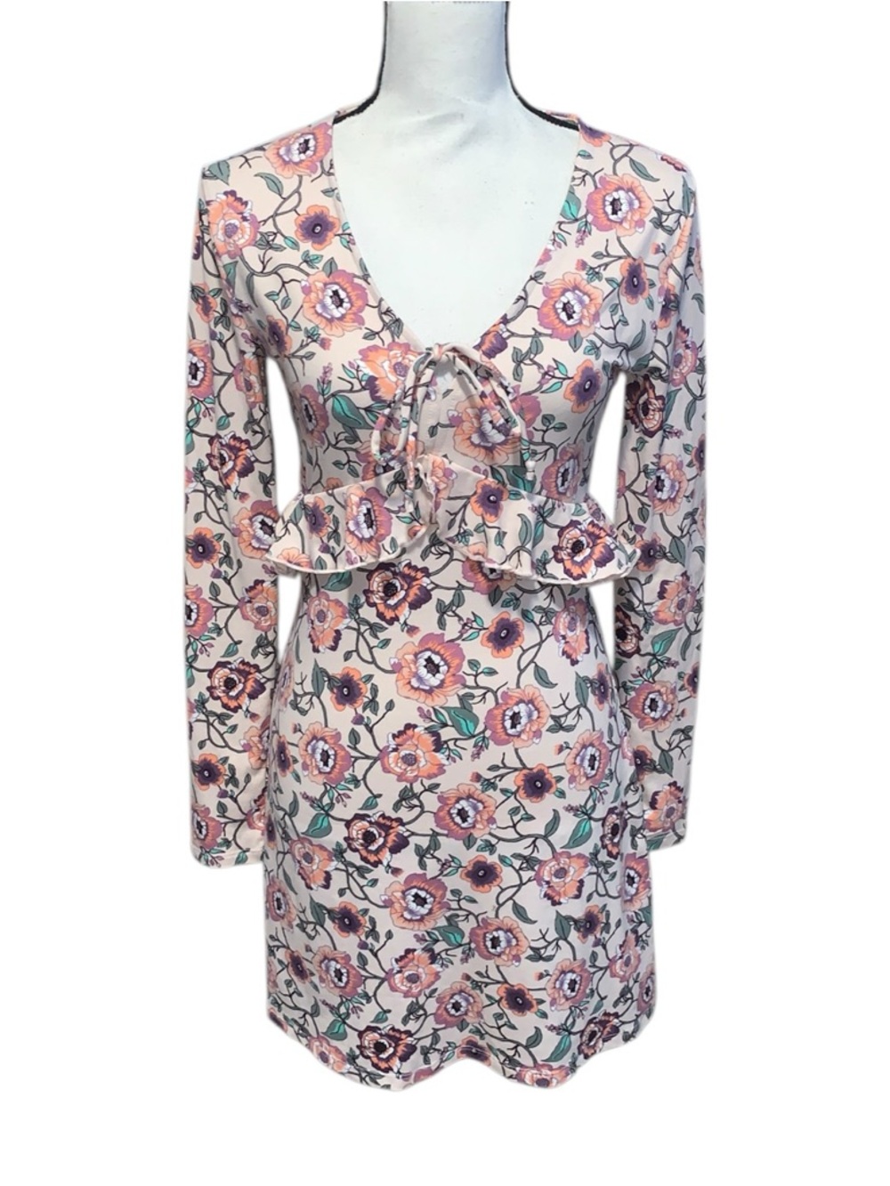 About A Girl Floral Long-Sleeve V-Neck Dress Light Pink Keyhole